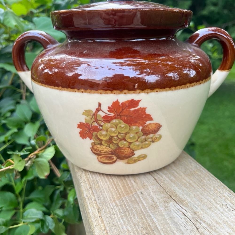 Vintage McCoy 342 Grapes And Walnuts Crock
